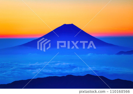 Mt. Fuji and sea of clouds at sunrise Mt. Fuji and sea of clouds at sunrise 110168566