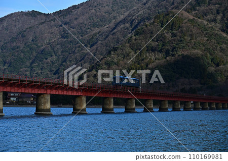 由良川大橋和青松 由良川大橋和青松 110169981