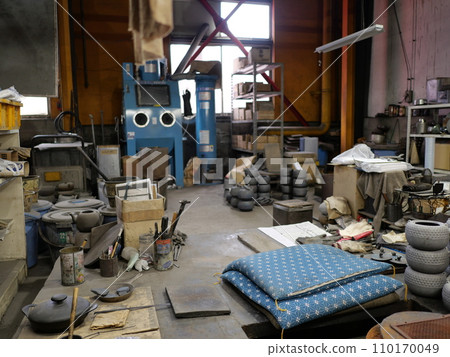 Iwachu Nambu Ironware Workshop Iwachu Nambu Ironware Workshop 110170049