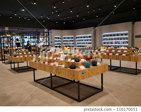 Iwachu Nambu iron kettle 110170051