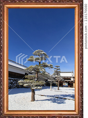 Hiroshima castle snow scene 110170080