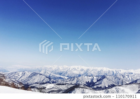 在新潟的雪山 在新潟的雪山 110170911