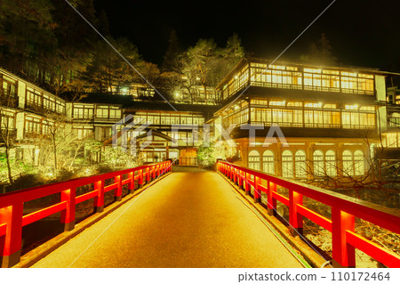 四萬溫泉積善館點燈（群馬縣） 110172464