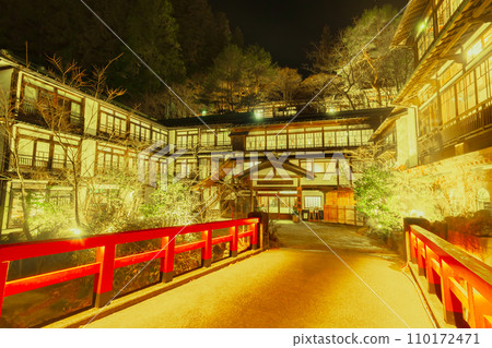 四萬溫泉積善館點燈（群馬縣） 110172471