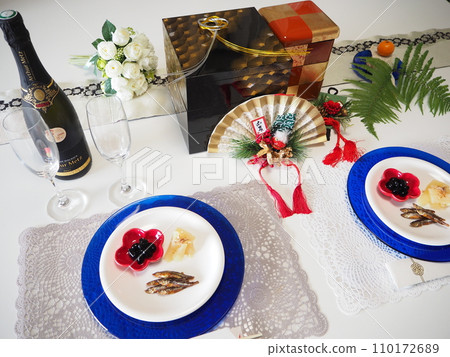 2024, wife's home-cooked meals, New Year's food, family reunion, homecoming, Japanese traditions, happy family 110172689