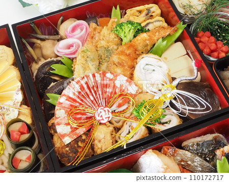 2024, wife's home-cooked meals, New Year's food, family reunion, homecoming, Japanese traditions, happy family 110172717