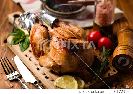 roast chicken roasted chicken 110172904