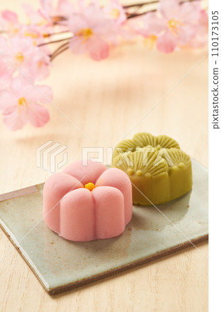 Japanese confectionery image 110173105