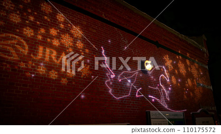 Horseracing horse 110175572