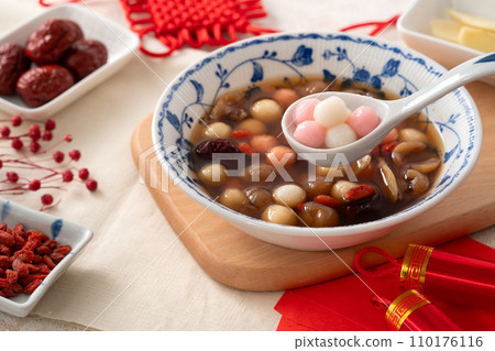 Tang Yuan Winter Solstice Red White Pink Tang yuan タンユエン 団子 Tang Yuan Winter Solstice Red White Pink Tang yuan タンユエン 団子 110176116