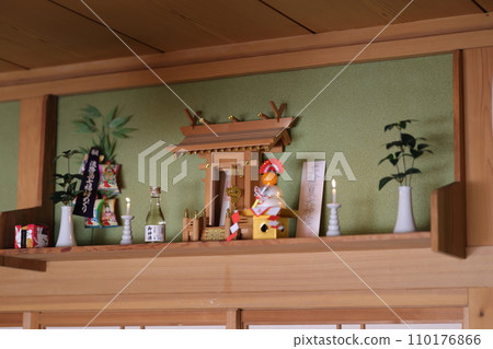 A shrine 110176866