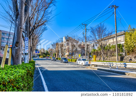 Urban landscape of Isogo Ward, Yokohama City, Byobuura Station, Loop Line 2 110181892