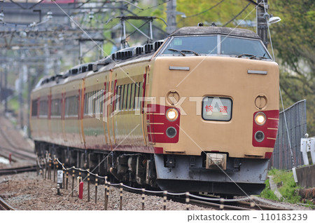 中央本線 四毛上野原 JR 東日本 183 系 H61 編組（田町）快速 110183239