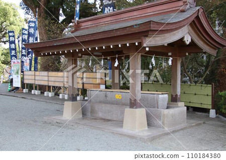 Chozusha at Kato Shrine in Kumamoto City Chozusha at Kato Shrine in Kumamoto City 110184380