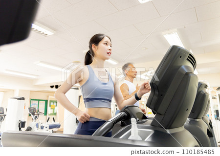 Fitness gym running machine 110185485