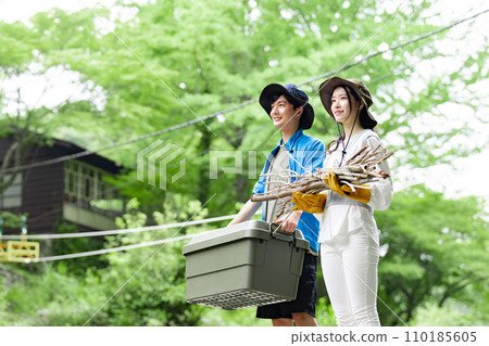 Outdoor image 110185605