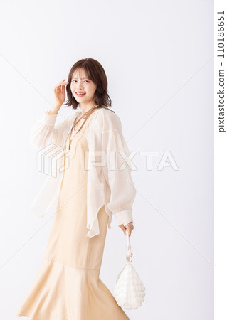 去購物的女人 去購物的女人 110186651