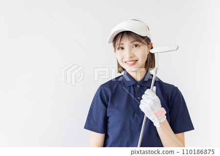 golf woman 110186875
