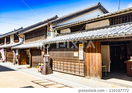 【重要傳統建築群保存地區】城東街道保存地區 春出雲街道、光造如法故居 3 岡山縣津山市 110187772