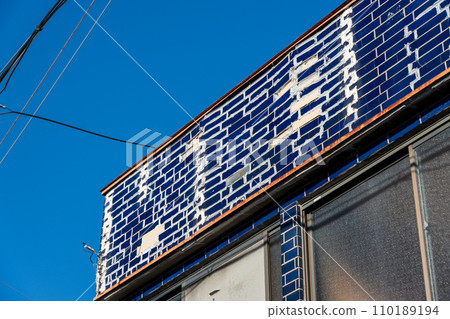 外牆瓷磚剝落 110189194