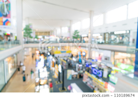 abstract blur shopping mall and retail store for background 110189674
