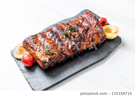 grilled barbecue ribs pork 110189718