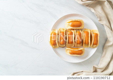 flat pancake roll with sausage 110190712