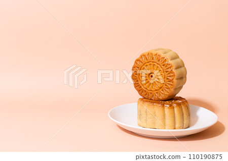 Chinese moon cake on plate 110190875