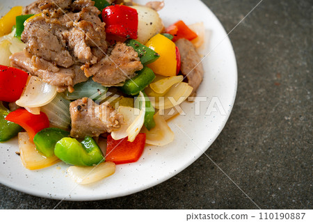 Stir Fried Pork with Black Pepper Stir Fried Pork with Black Pepper 110190887