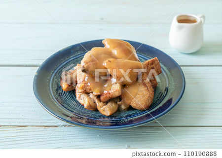 grilled bananas with coconut caramel sauce grilled bananas with coconut caramel sauce 110190888