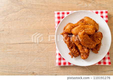 deep fried banana 110191276