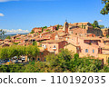 Roussillon, a beautiful village in Provence, southern France 110192035