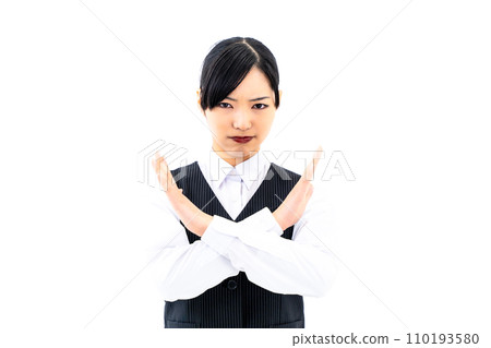 一個接待員女人發出不好的信號 110193580