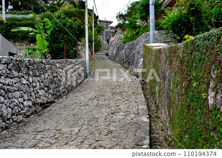Scenery of Ishidatami Dori, Kinjo Town, Naha City, Okinawa Prefecture Scenery of Ishidatami Dori, Kinjo Town, Naha City, Okinawa Prefecture 110194374