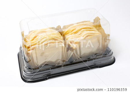Mont Blanc, cake, chestnut, dessert, marron, sweets, convenience store sweets, Western confectionery, sweet, cream, tea Mont Blanc, cake, chestnut, dessert, marron, sweets, convenience store sweets, Western confectionery, sweet, cream, tea 110196359
