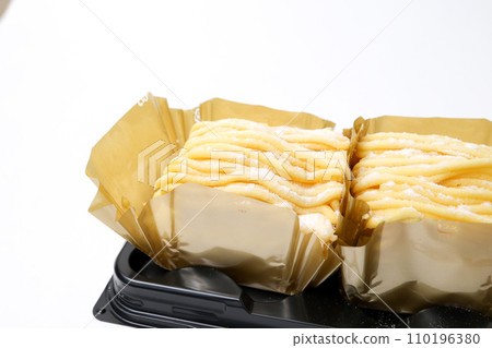 Mont Blanc, cake, chestnut, dessert, marron, sweets, convenience store sweets, Western confectionery, sweet, cream, tea Mont Blanc, cake, chestnut, dessert, marron, sweets, convenience store sweets, Western confectionery, sweet, cream, tea 110196380