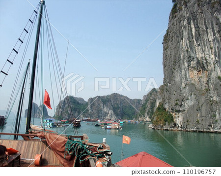 水墨畫般的風景-下龍灣(越南) 水墨畫般的風景-下龍灣(越南) 110196757