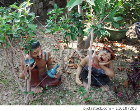 Vietnamese figurines Vietnamese figurines 110197208
