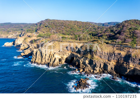 Yase Cliff (Shiga Town, Ishikawa Prefecture) 110197235