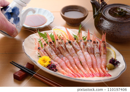 蝦蝦生魚片 蝦蝦生魚片 110197406