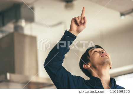 很酷的男性肖像 110199390