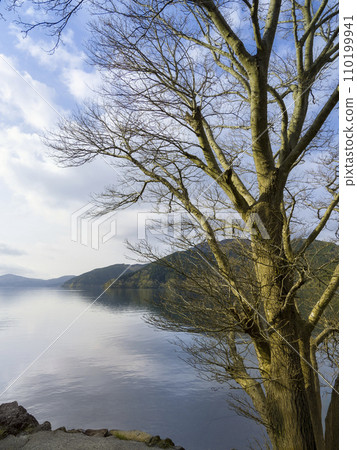 Morning view of calm Lake Ashi in Hakone / Hakone, Japan Morning view of calm Lake Ashi in Hakone / Hakone, Japan 110199941
