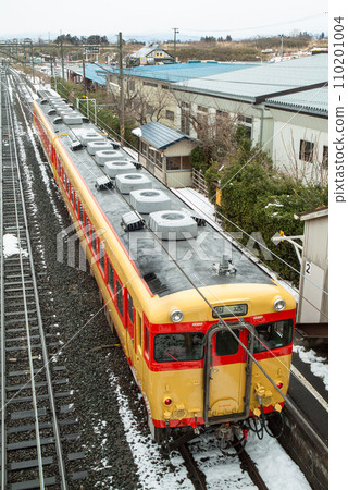 修學旅行彩色 Kiha58 和 Kiha28 系列 Omoide 號 110201004