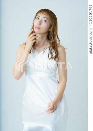 透明女性肖像 透明女性肖像 110201761