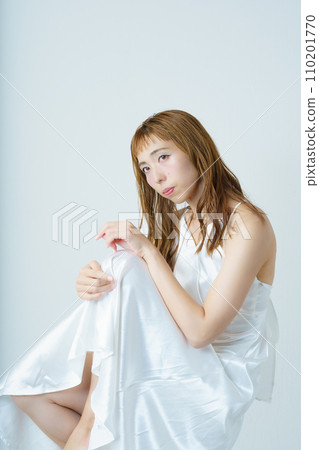 透明女性肖像 透明女性肖像 110201770