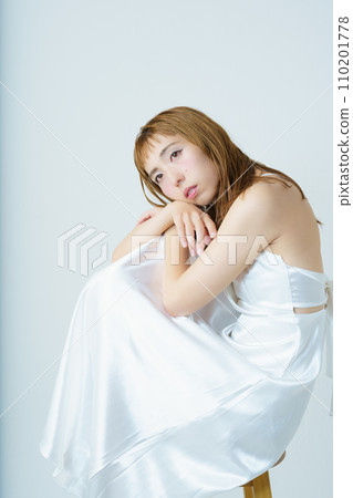 透明女性肖像 透明女性肖像 110201778