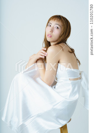 透明女性肖像 透明女性肖像 110201780