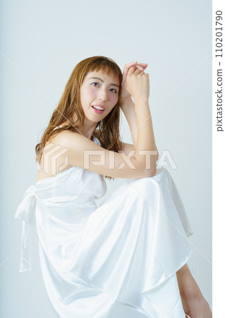 透明女性肖像 透明女性肖像 110201790