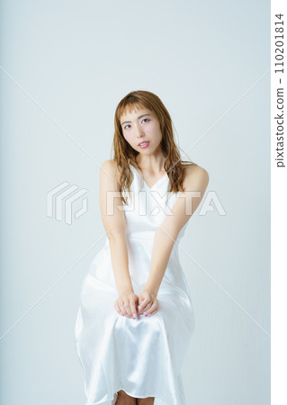 透明女性肖像 透明女性肖像 110201814