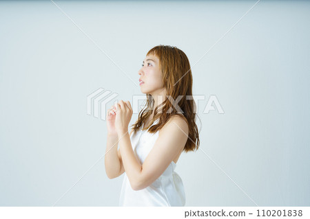 Transparent female portrait 110201838